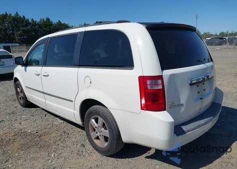 2010 Dodge Grand Caravan Sxt z USA, uszkodzony, nr VIN 2D4RN5D12AR210330